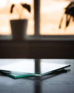 Ultrahelder glas voor glazen balustrade (ultrahelder glas bovenaan)